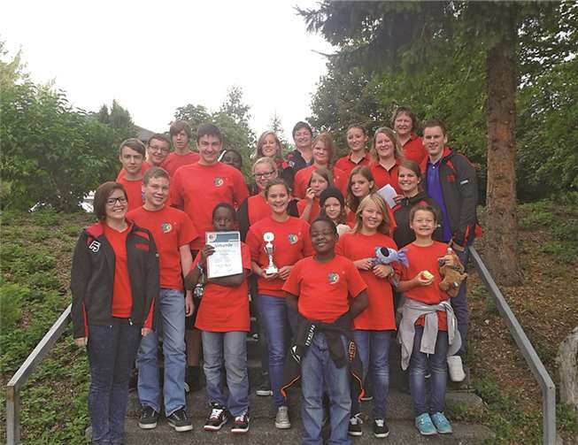 Die Teilnehmer des JRK Klotten beim rheinland-pfälzischen Landesentscheid in Erster-Hilfe. Privat