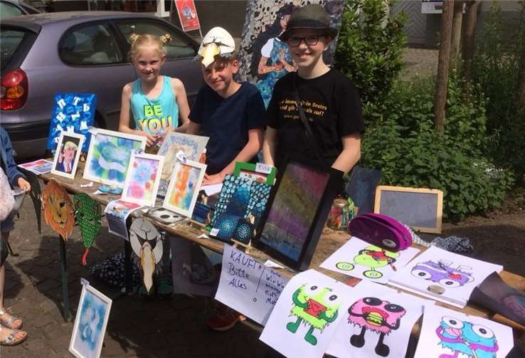 Die Teilnehmer des Jugendkunstschulkurses der Kreismusikschule Mayen-Koblenz präsentierten ihre vielfältigen Werke. Foto: KMS