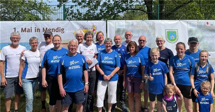Die Teilnehmer des Lauftreff Westum beim Vulkan Marathon in Mendig.  Foto: Bernhard Schmitz