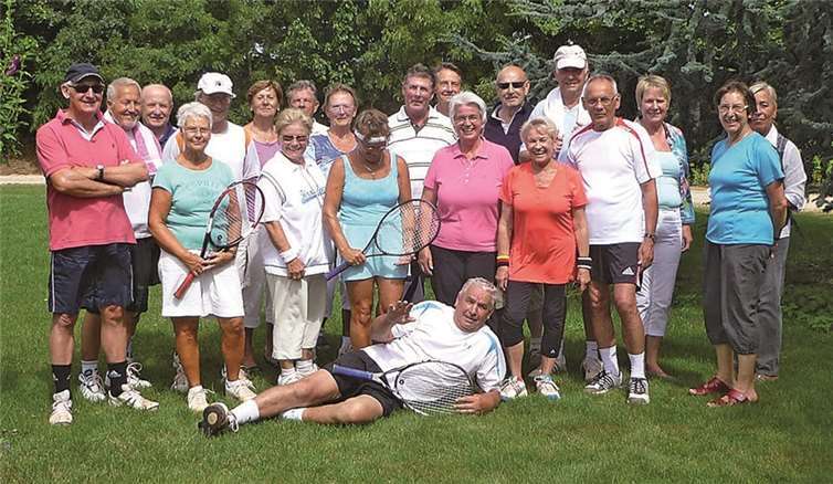 Die Teilnehmer des Mixed-Turniers der Tennisabteilung des DJK Andernach. Privat