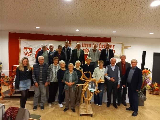 Die Teilnehmer des Mundartabends.  Fotos: Borjana Kurth