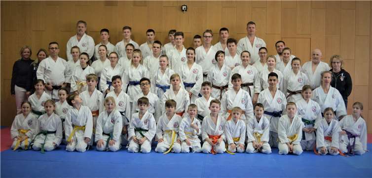 Die Teilnehmer des Puderbacher Kinder-Trainingslagers.Foto: privat