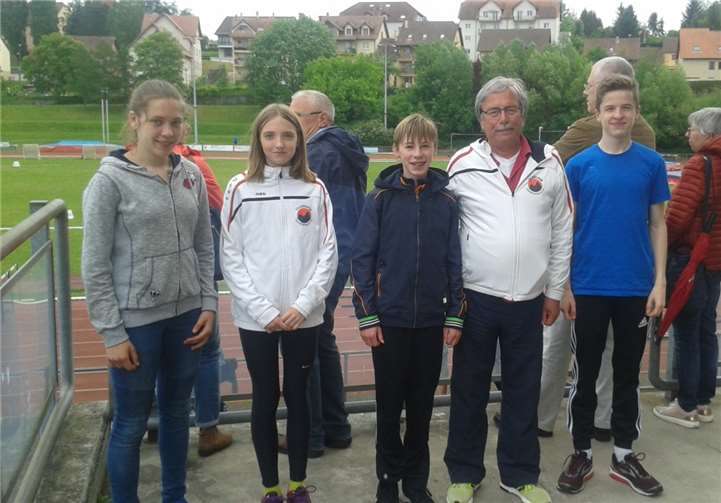 Die Teilnehmer des TV Cochem beim Pokal der Freundschaft. V.l.: Sarah Gräf, Josi Balles, Phil Nockelmann, Trainer Rudi Fix und Luca Savioli.privat