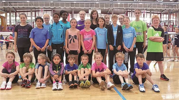 Die Teilnehmer des TV Kärlich im Stadion Oberwerth Koblenz. privat