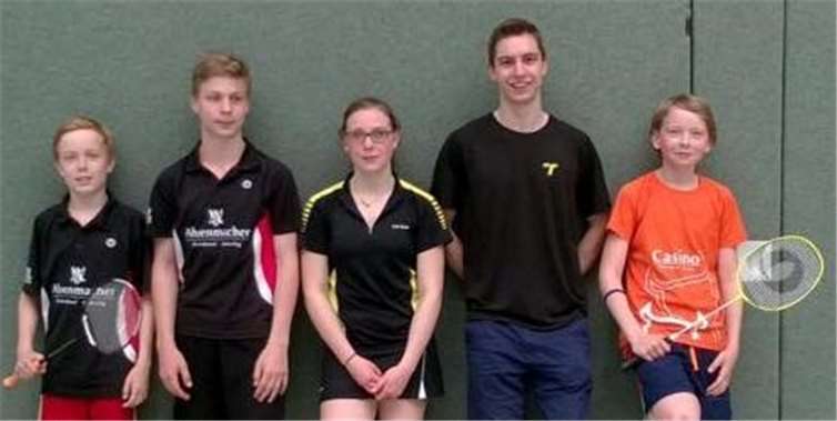 Die Teilnehmer des Tb Andernach Badminton bei der 1. Rheinland Rangliste.privat