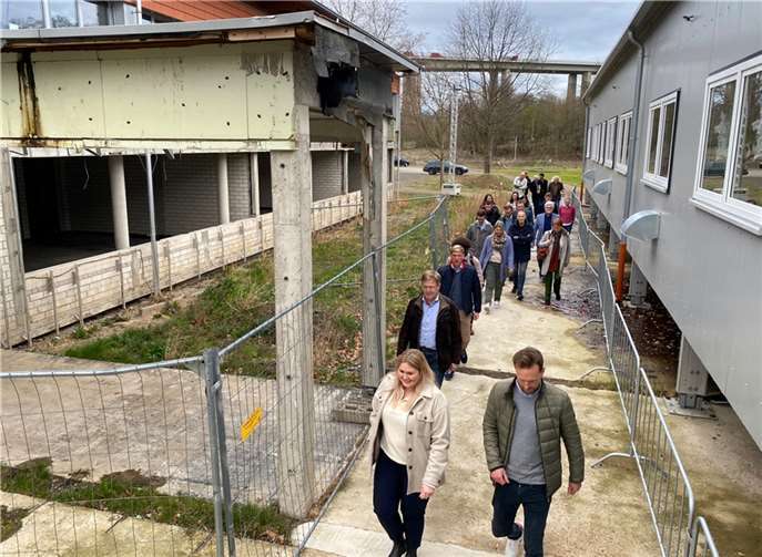 Die Teilnehmer des Treffens machten sich ein Bild von der Baustelle. 