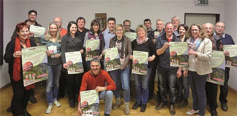 Die Teilnehmer des Weinwanderwochenendes trafen sich zur Vorbereitung des Weinfrühlings. privat