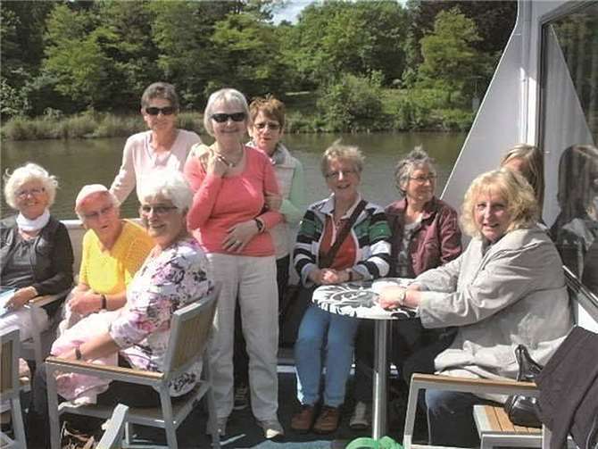 Die Teilnehmer des sommerlichen Ausfluges verbrachten einen tollen Tag auf der Saar.privat