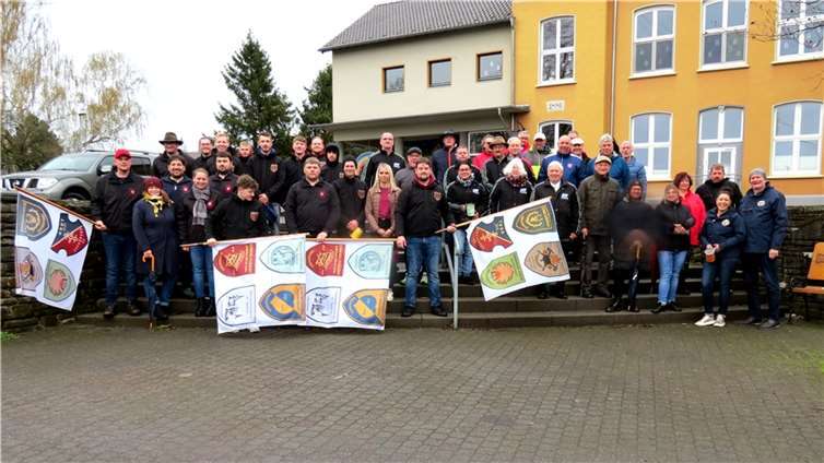 Die Teilnehmer des traditionelle Osterköttzuges in Oberdrees.  Foto: P. Heck