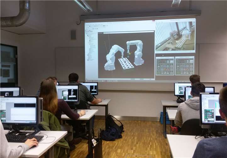 Die Teilnehmer, des zweitägigen Kurses, erhalten eine Einführung in die technomathematischen Grundlagen des Programmierens und Simulierens. Foto: privat