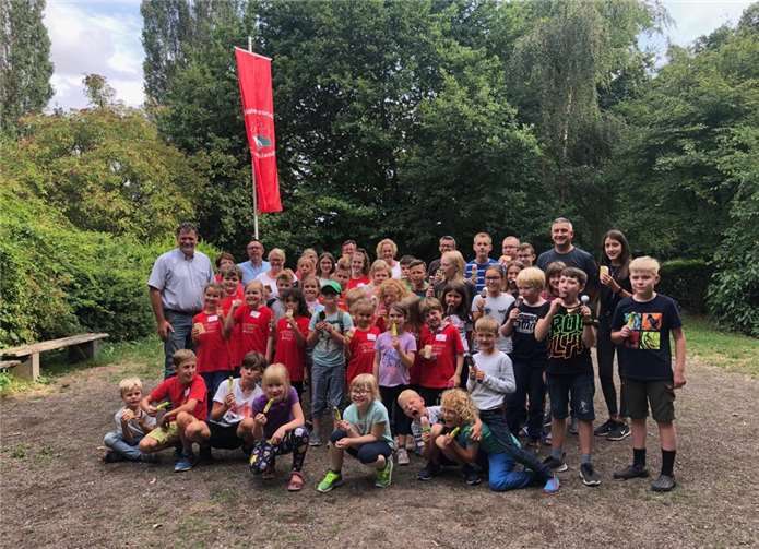 Die Teilnehmer freuten sich über ein Eis nach dem Abendessen.Foto: privat