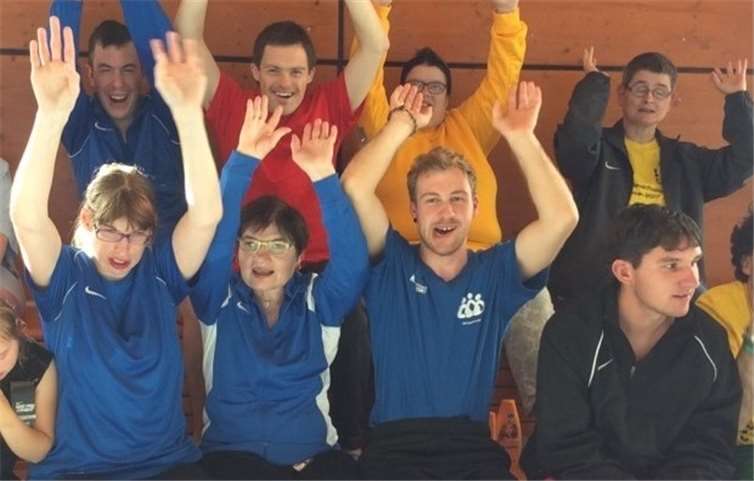 Die Teilnehmer hatten sichtlich viel Spaß an dieser Schwimmveranstaltung. Fotos: privat