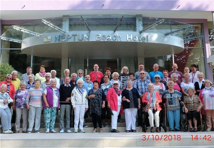 Die Teilnehmer konnten bei Ausflügen Land und Leute kennenlernen oder einfach in der hoteleigenen Gartenanlage ausruhen. privat
