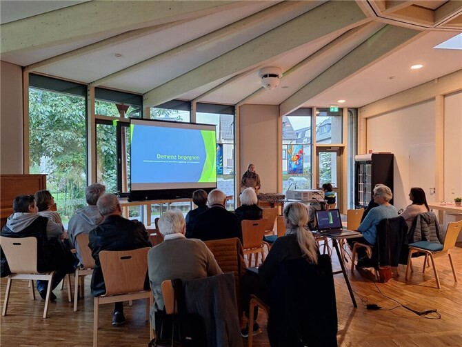 Die Teilnehmer konnten eigene Erfahrungen teilen und gezielt Fragen stellen. Foto: Eva Sobotka