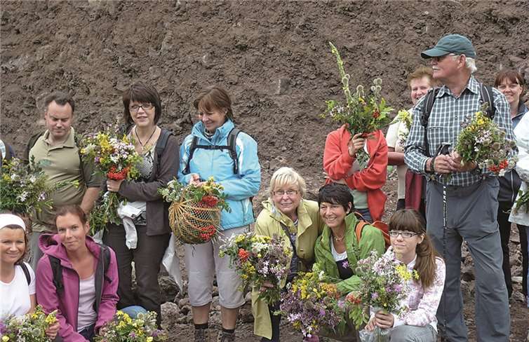 Die Teilnehmer lassen eine alte Tradition wieder aufleben. privat