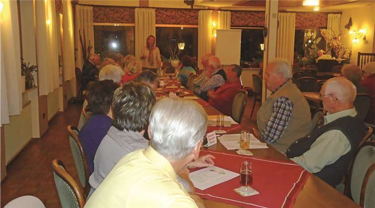Die Teilnehmer lauschten gespannt der Referentin Dr. med. Cirsten Schulz. privat