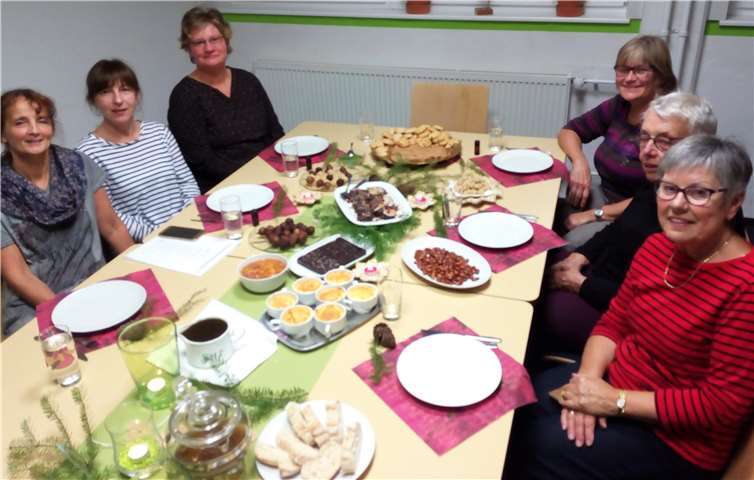 Die Teilnehmer mit ihren neuen Aroma-Kreationen. Privat