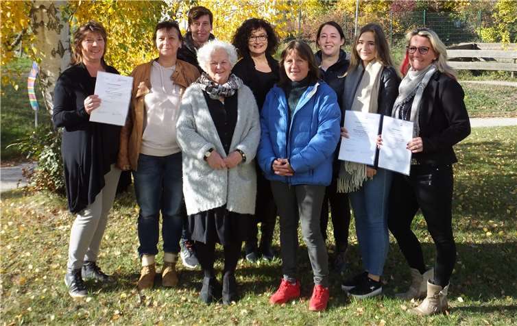 Die Teilnehmer nach bestandener Abschlussprüfung im Caritas Zentrum.Caritas Zentrum Mendig