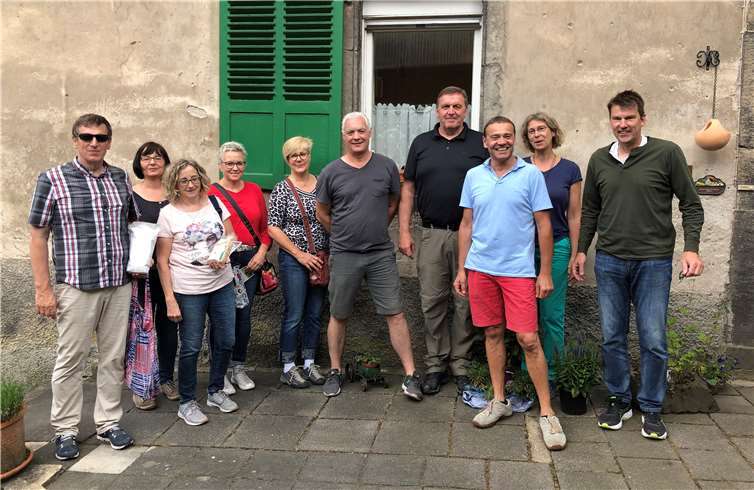 Die Teilnehmer nach der Führung vor dem Eingang zur Mühle. Foto: privat
