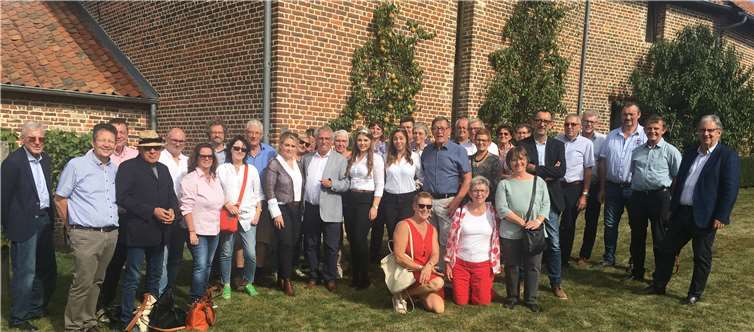 Die Teilnehmer stellten sich zum Gruppenfoto auf.Fotos: privat