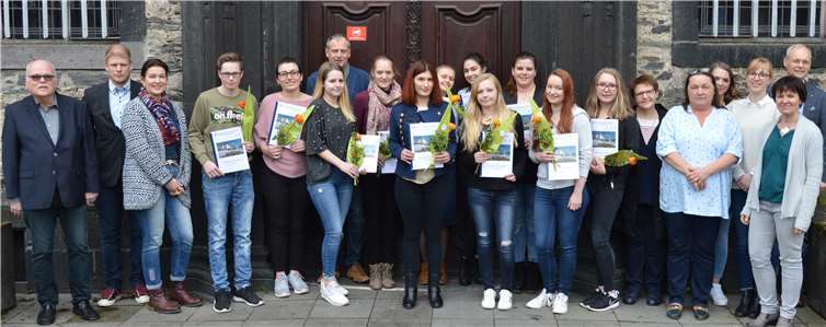 Die Teilnehmer und Teilnehmerinnen belegten das "kleine Krankenpflege-Examen" mit durchweg guten Ergebnissen. Privat