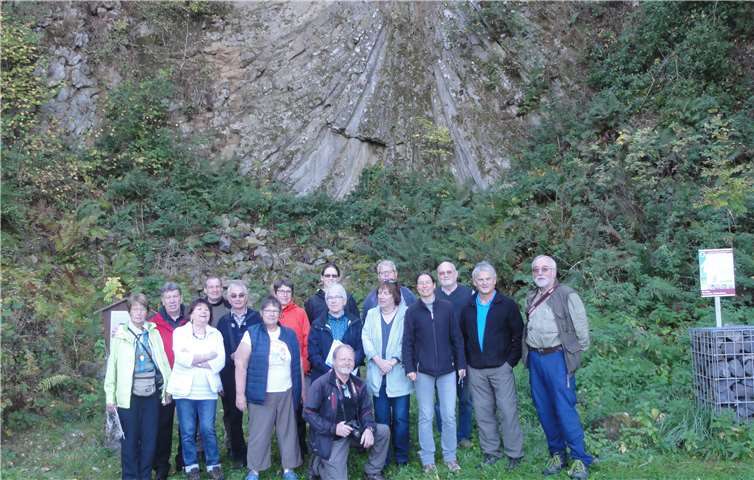 Die Teilnehmer und Teilnehmerinnen der Herbstexkursion waren von den Eindrücken im Westerwald beeindruckt.  DVG