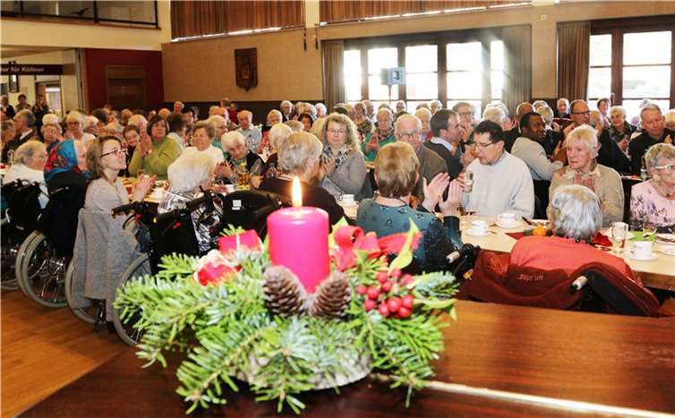 Die Teilnehmer verlebten einen besinnlichen wie auch heiteren Nachmittag.