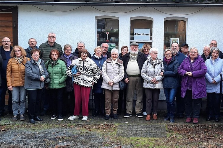 Die Teilnehmer vor dem Albertinum.Fotos: privat
