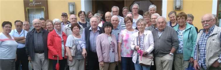 Die Teilnehmer vor ihrem Hotel. Foto: privat