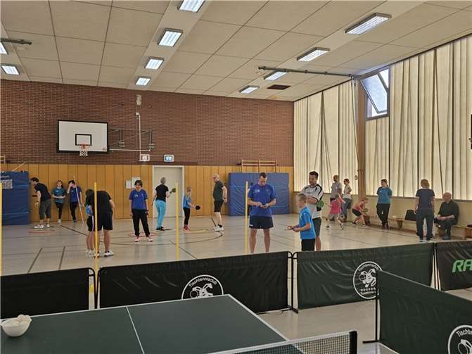 Die Teilnehmer widmeten sich verschiedenen Übungen.  Foto: TTC Buschhoven