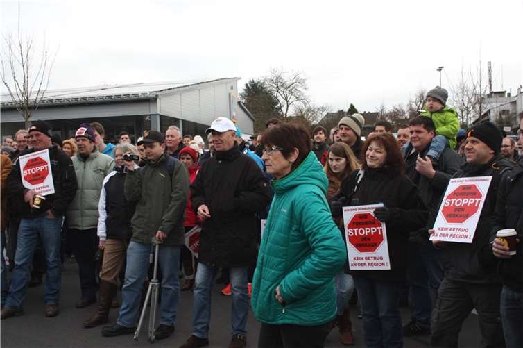 Die Teilnehmer zur Demo zum Nürburgring-Verkauf waren mehr als entschlossen, Foto: Frank Flügel 