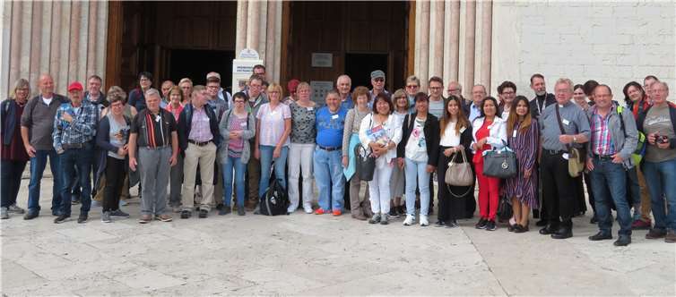 Die TeilnehmerInnen der Pilgerfahrt. Caritas Zentrum, Mendig