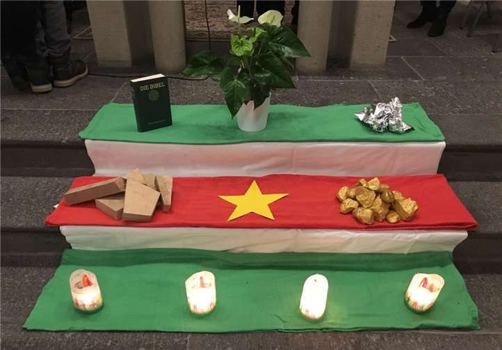 Die Teilnehmerinnen dankten mit Gebeten für die Schöpfung der Erde.