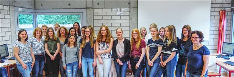 Die Teilnehmerinnen des Programmierworkshops.Privat