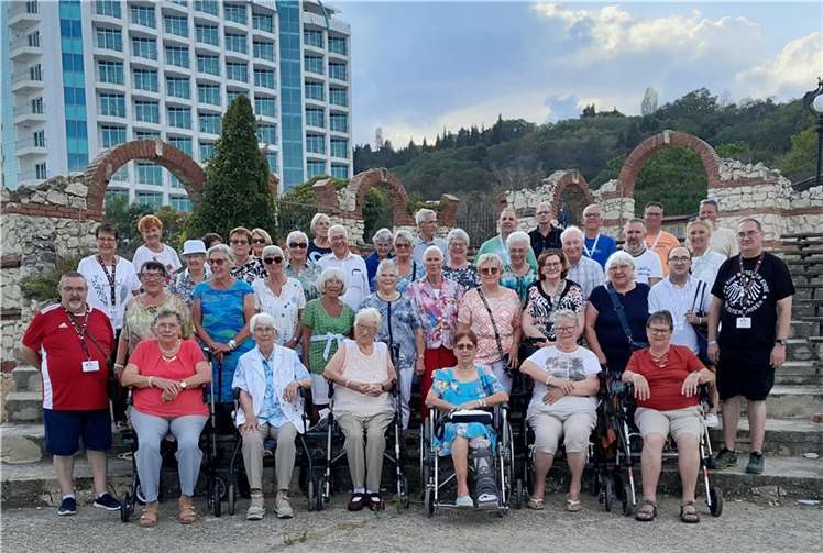 Die Teilnehmerinnen und Teilnehmer der DRK Seniorenreise 2023.  Foto: DRK