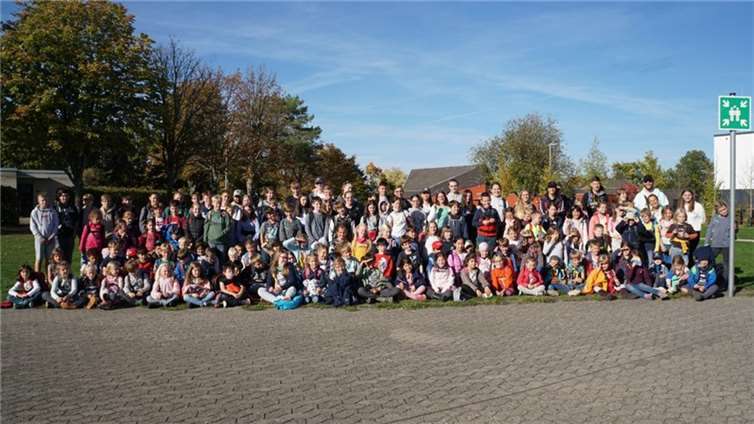 Die Teilnehmerinnen und Teilnehmer der NABU-Herbstwaldwoche. Fotos: privat