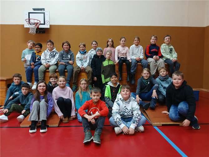 Die Teilnehmerinnen und Teilnehmer der großen Turngala an der Grundschule Pfarrer-Bechtel Mendig. Fotos: privat