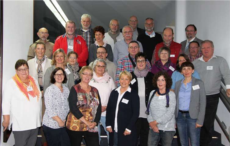 Die Teilnehmerinnen und Teilnehmer des Infotags der Westerwälder Nachbarschaftsinitiativen. Kreisverwaltung