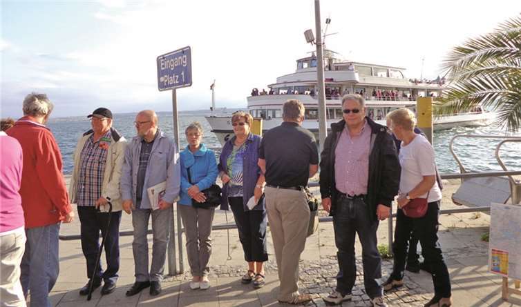 Die Teilnehmerinnen und Teilnehmer des Jahrgang-Stammtisches 1948/49 bei der diesjährigen Tour zum Bodensee. Privat