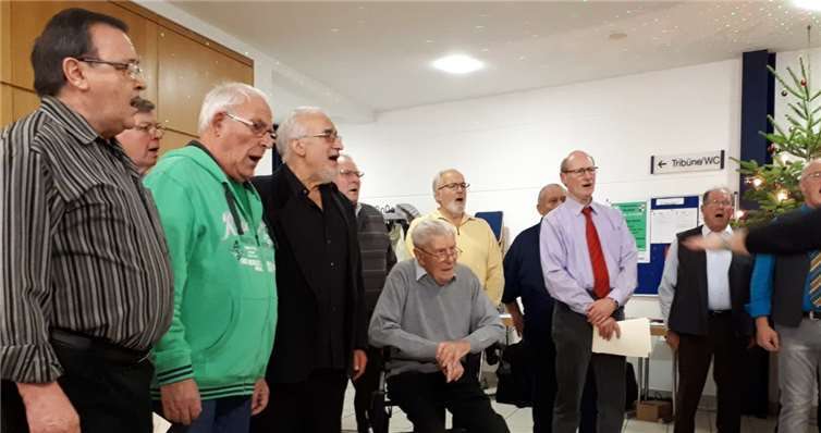 Die Tenöre bei einem schönen Liedvortrag. Privat