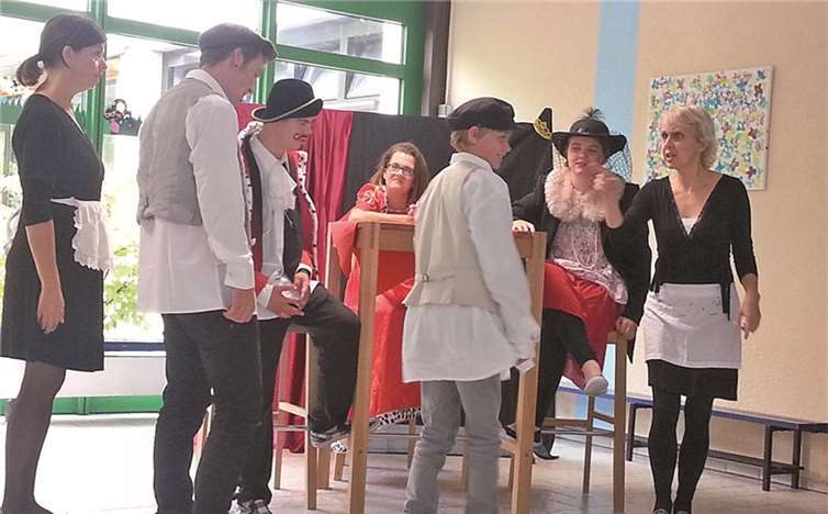 Die Theatergruppe hatte großen Spaß bei der Aufführung. privat