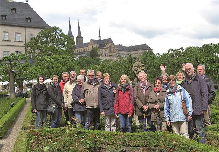 Die Theatergruppe im Garten der Bamberger Residenz.Privat