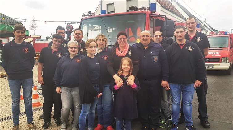 Die Thürer Wehrleute wurden von ihren Familien tatkräftig unterstützt. Fotos: FRE