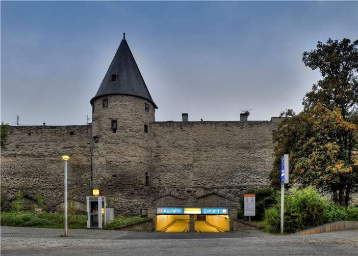Die „Tiefgarage Rathaus“ hat an den Adventssamstagen länger geöffnet. Stadtwerke Andernach
