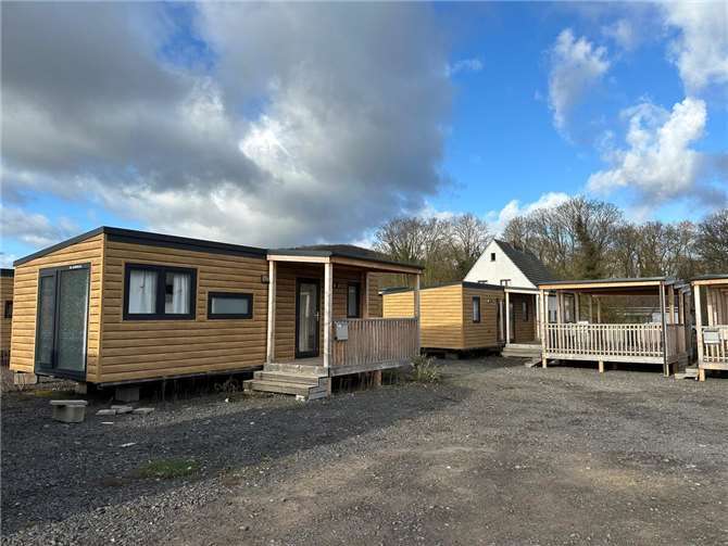 Was wird aus den Tiny Houses in Sinzig? Die Tiny Houses in der Kölner Straße. Foto: ROB