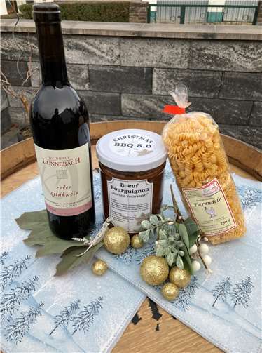 Die To-Go-Pakete wurden an Freunde und Familie ausgeliefert.