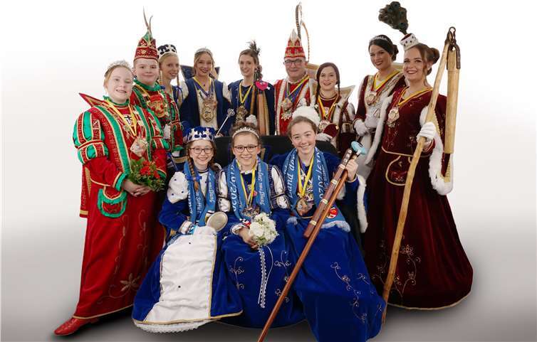 Die Tollitäten aus der Kernstadt, Wormersdorf, Queckenberg und Oberdrees beim Tollitätenempfang.Foto: Eich