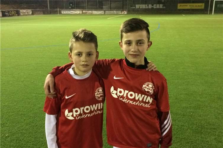 Die Torschützen Luan Gerguri (l.) und Imer Ademi.privat