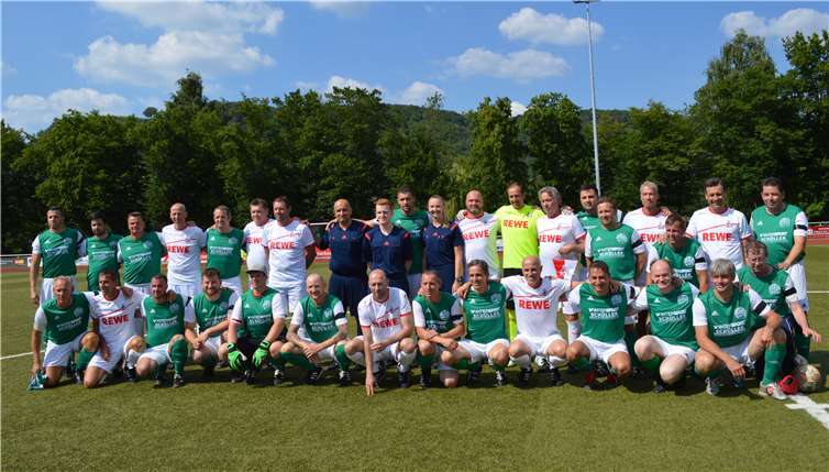 Die Traditionselfs aus Remagen und Köln. Fotos:-AB-