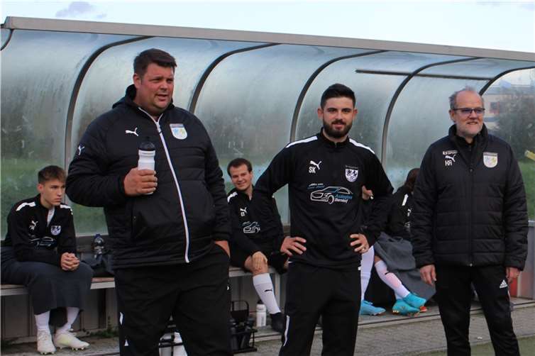 Die Trainerbank des SC Bendorf-Sayn.